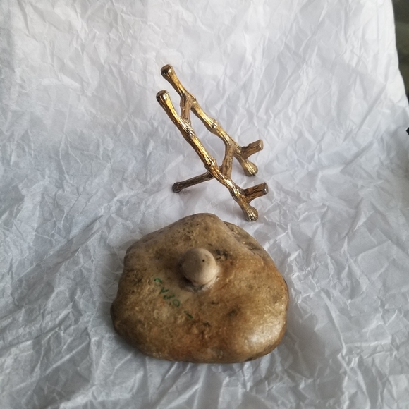 1960s Boho Hand painted Rock Mushroom,Flowers with Gold tone Easel, Miniature - Picture 3 of 6